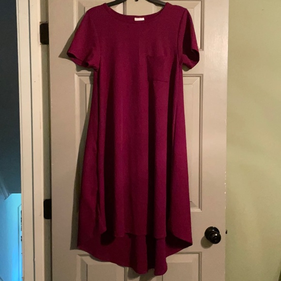 LuLaRoe Dresses & Skirts - Nwot size small Lularoe carly dress